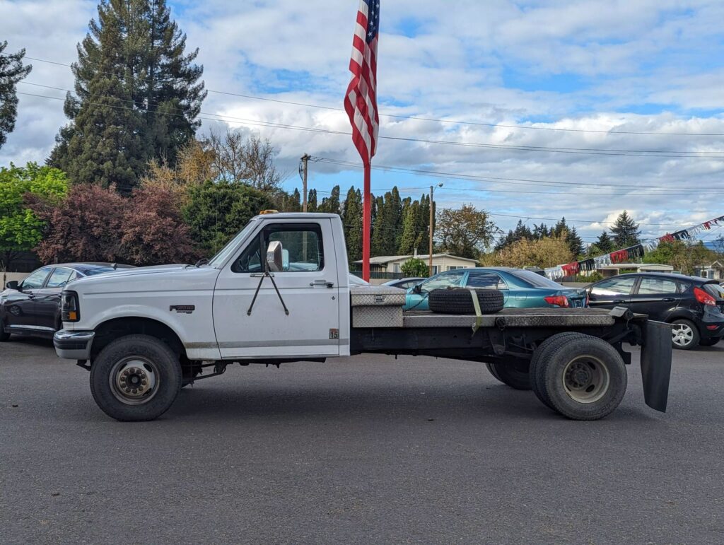 1997 Ford F-450 Super Duty Chassis Cab