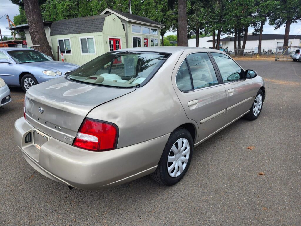 2001 Nissan Altima GLE