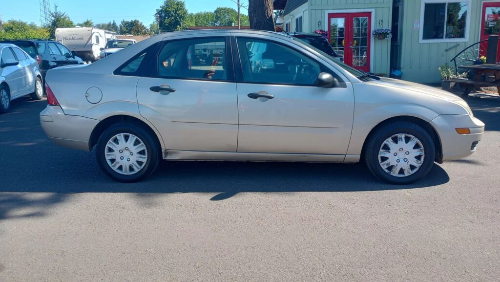 2007 Ford Focus ZX4 S