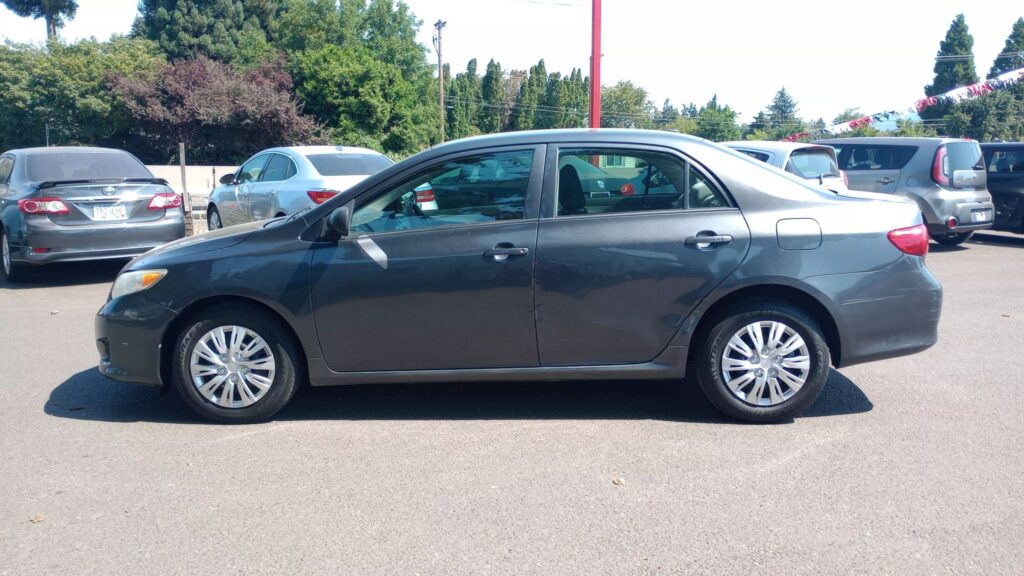 2010 Toyota Corolla Sedan 4D