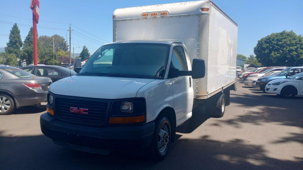 2014 GMC Savana G4500 159 In.