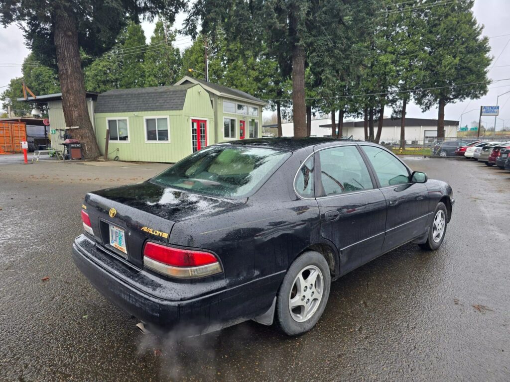1997 Toyota Avalon XL