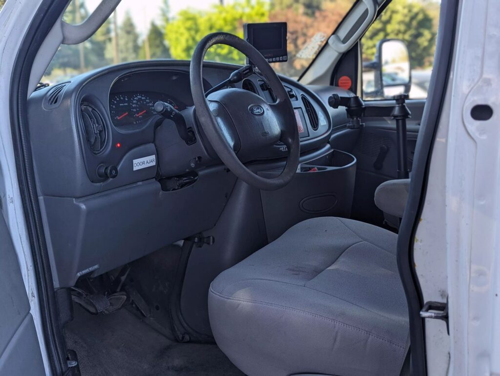 2006 Ford Econoline E-250 Extended