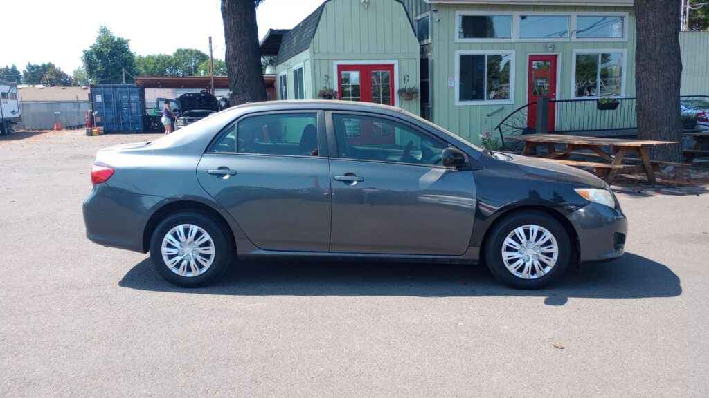 2010 Toyota Corolla Sedan 4D