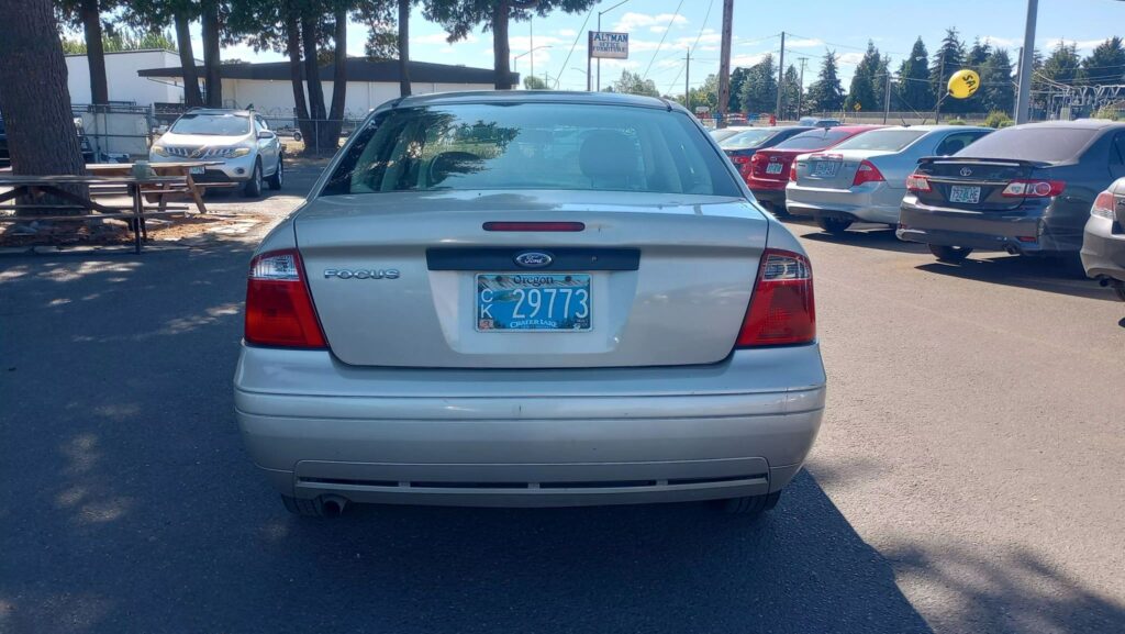 2007 Ford Focus ZX4 S
