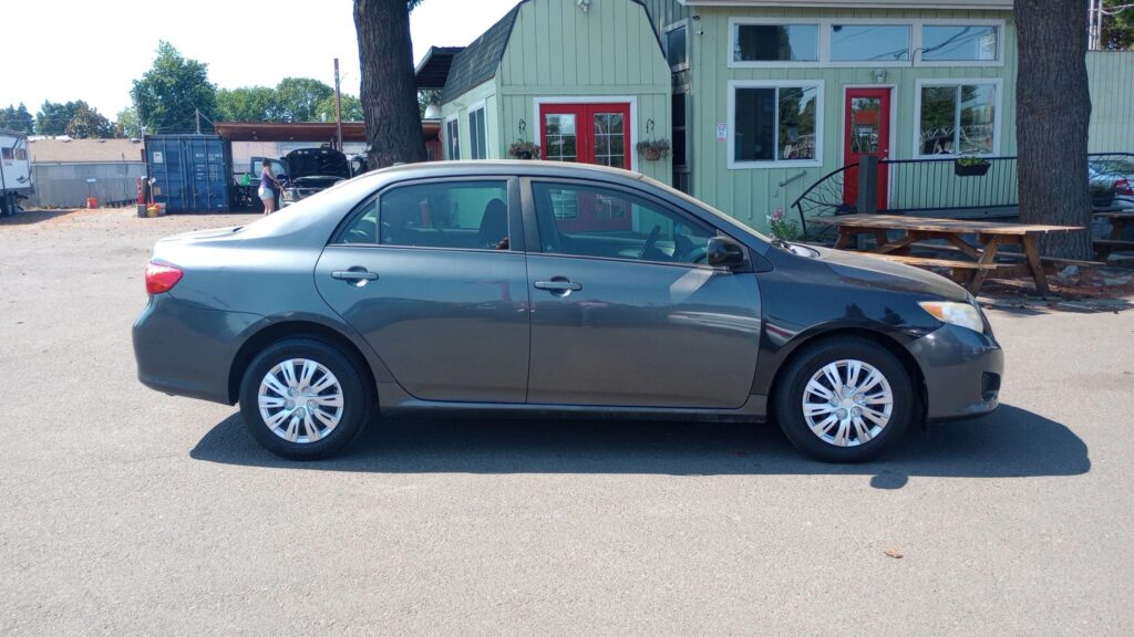 2010 Toyota Corolla Sedan 4D