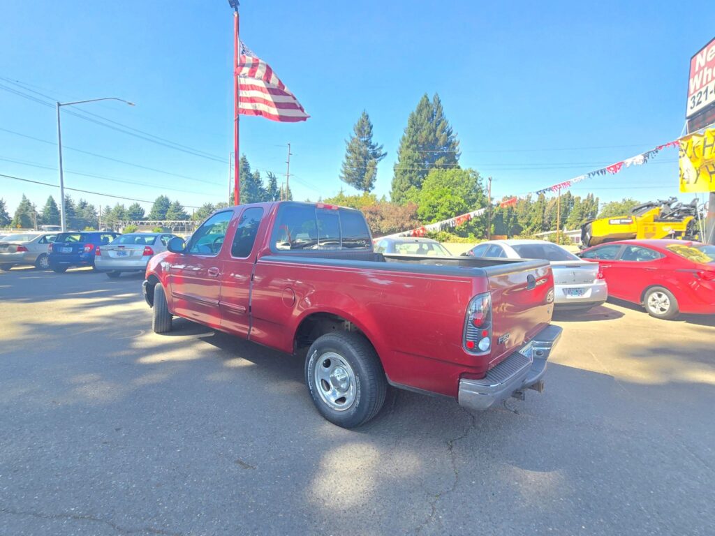 2002 Ford F-150 XLT
