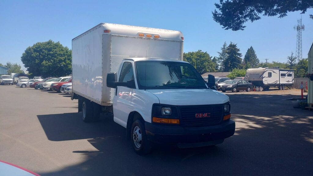 2014 GMC Savana G4500 159 In.