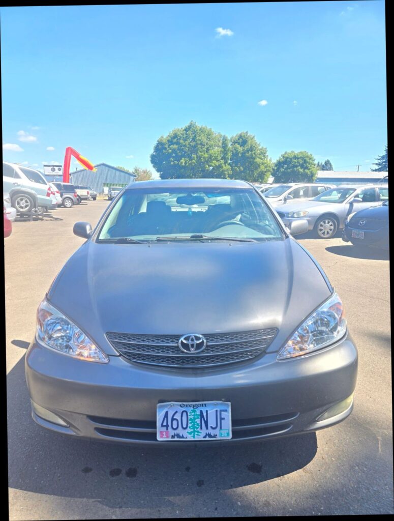 2004 Toyota Camry LE