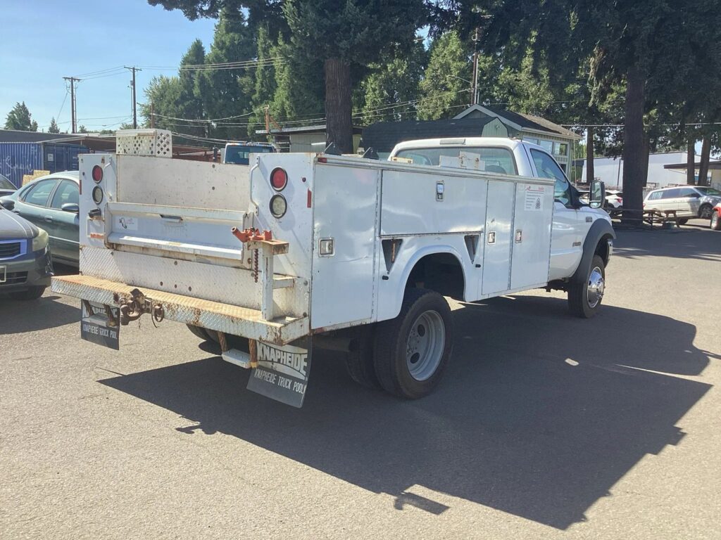 2004 FORD F-550 XL Super Duty