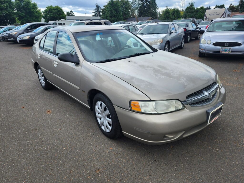 2001 Nissan Altima GLE