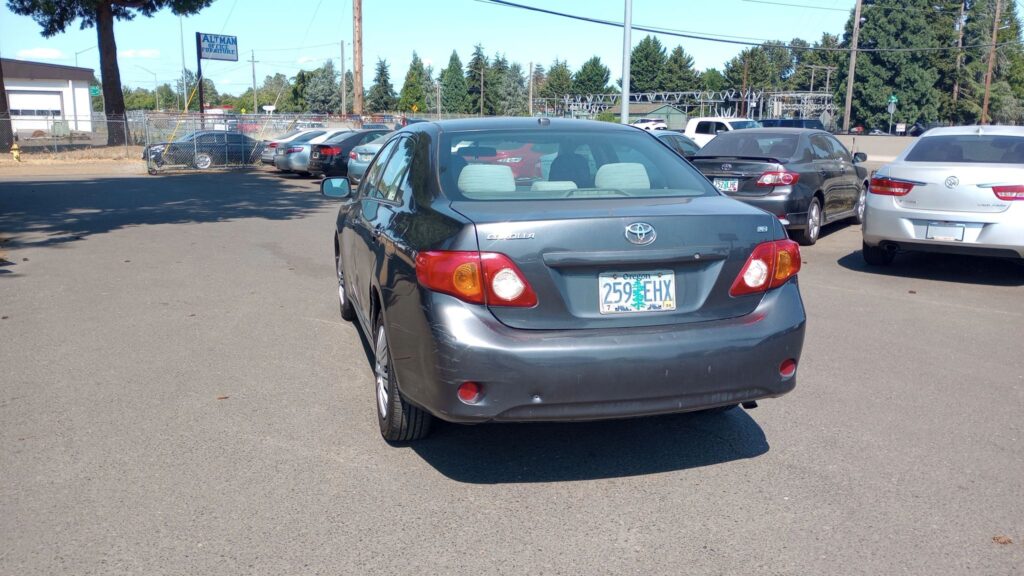 2010 Toyota Corolla Sedan 4D