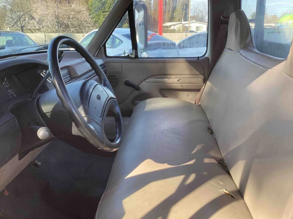 1997 Ford F-350 Super Duty XL Reg. Cab 4WD