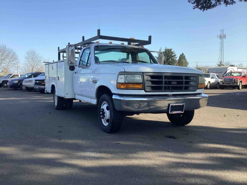 1997 Ford F-350 Super Duty XL Reg. Cab 4WD