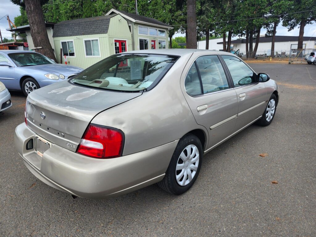 2001 Nissan Altima GLE