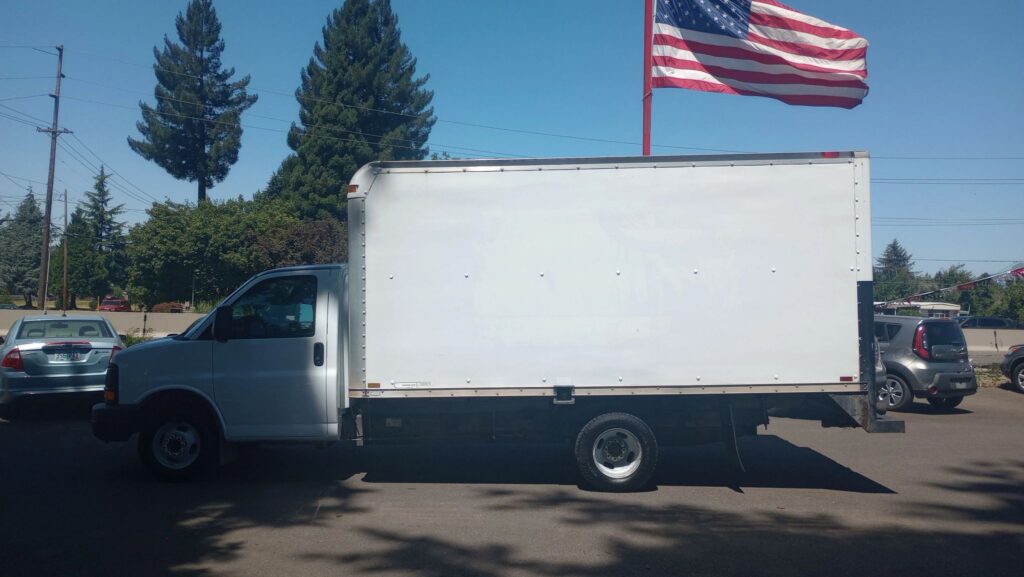 2014 GMC Savana G4500 159 In.