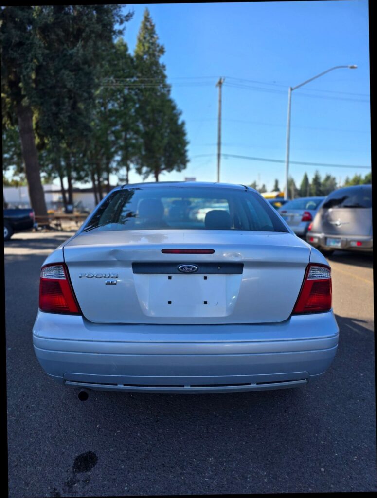 2007 Ford Focus ZX4 S
