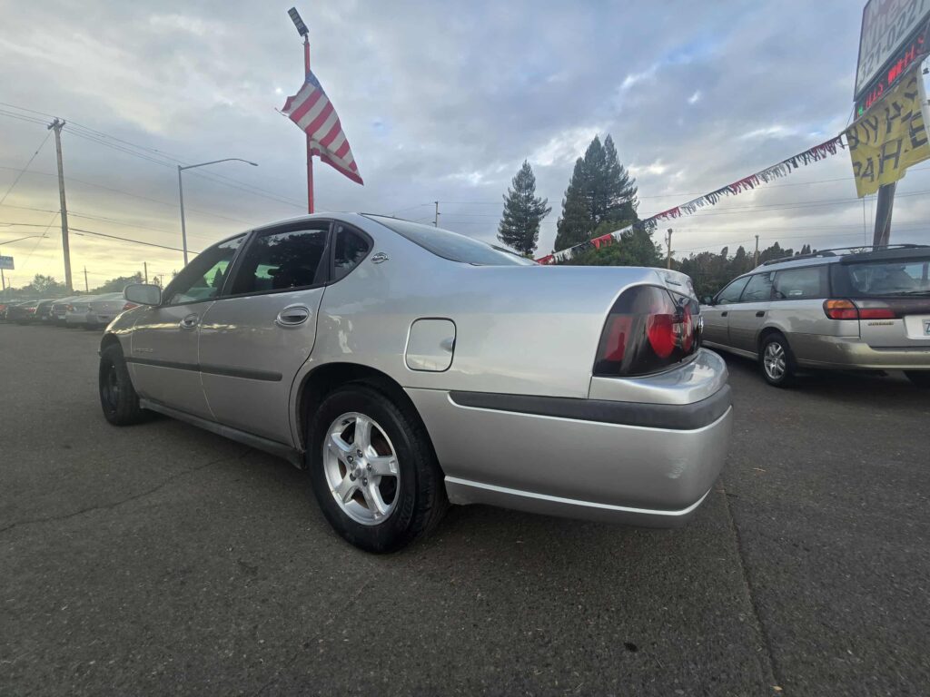 2005 Chevrolet Impala Base