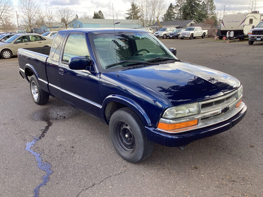 2002 Chevrolet S-10 XL
