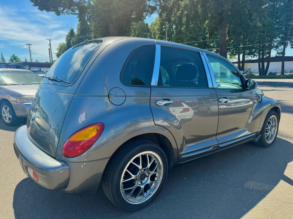 2004 Chrysler PT Cruiser Base