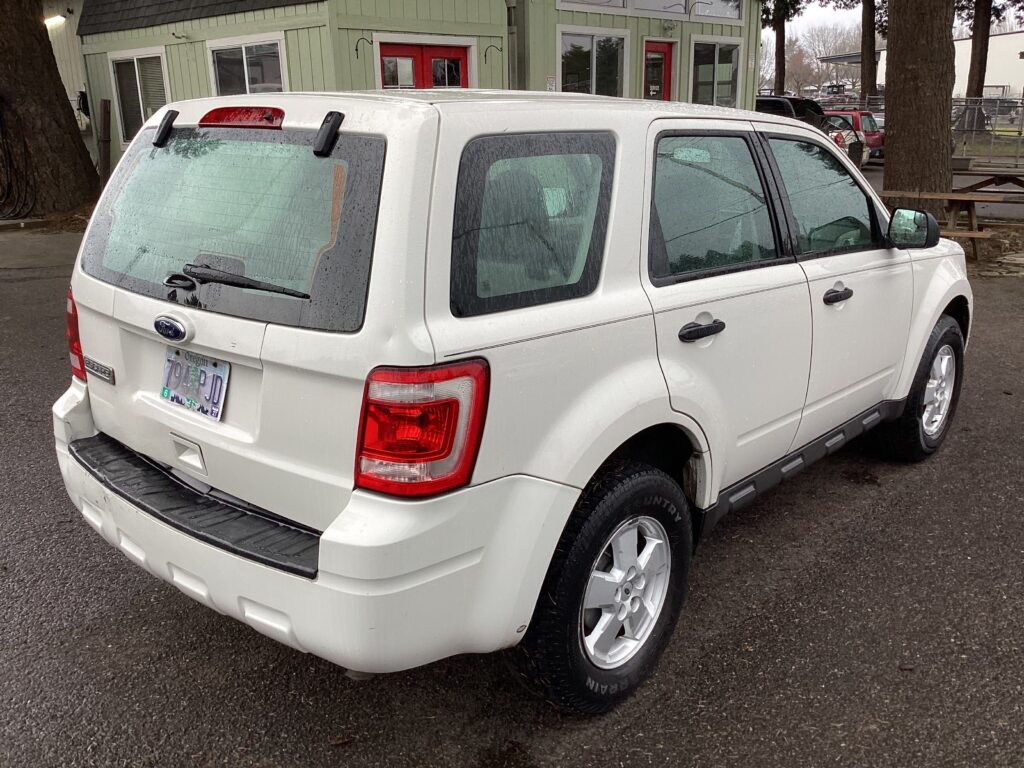 2011 Ford Escape XLS