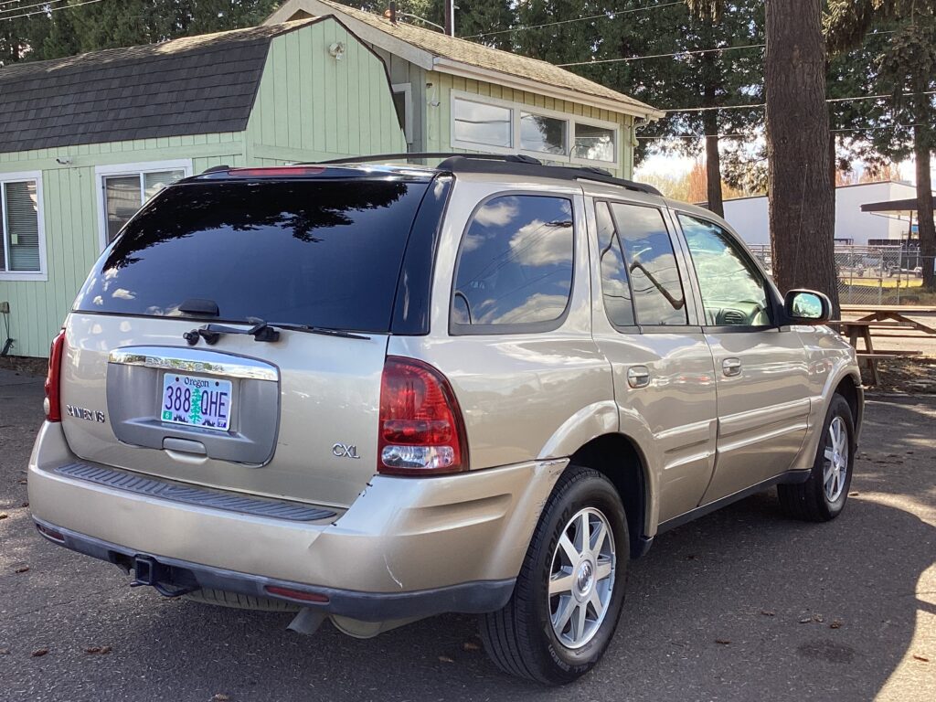 2004 Buick Rainier Base