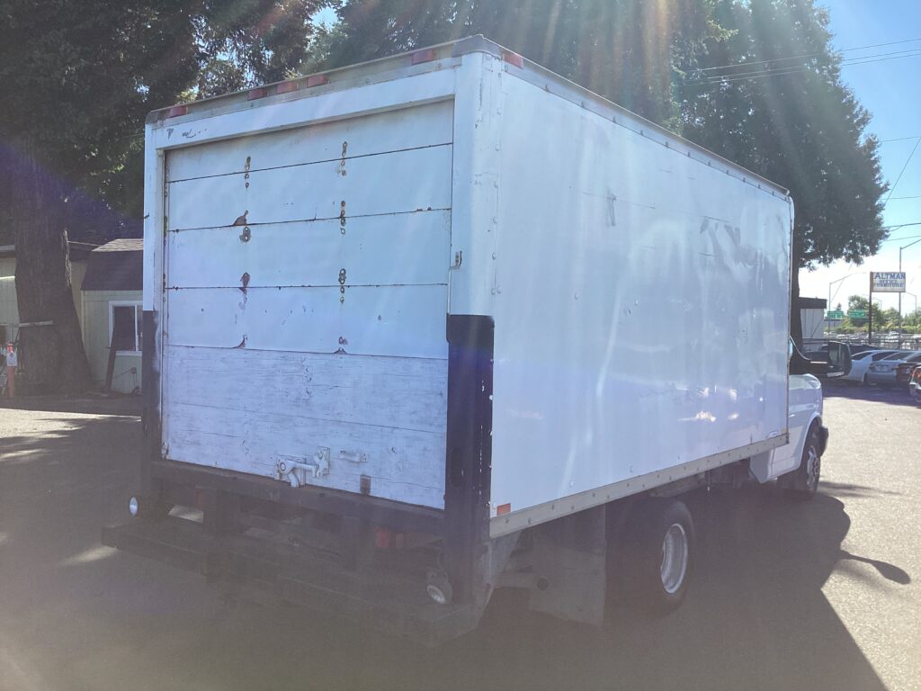 2014 GMC Savana G4500 159 In.