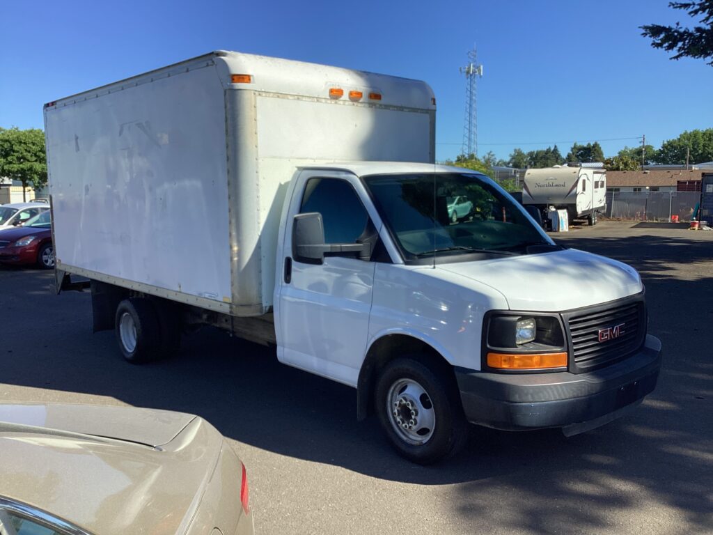 2014 GMC Savana G4500 159 In.