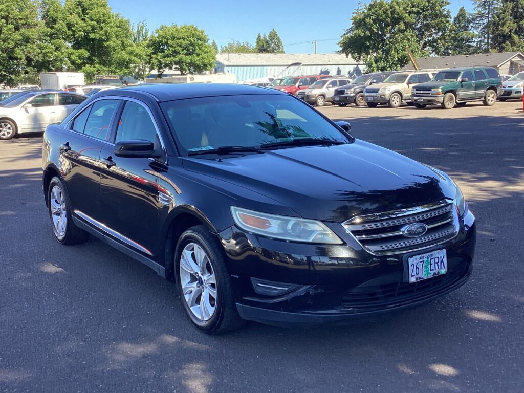 2010 Ford Taurus SEL