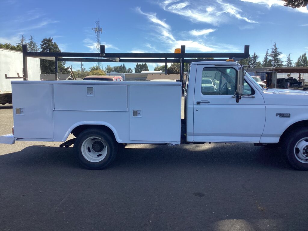 1997 Ford F-350 Super Duty XL Reg. Cab 4WD